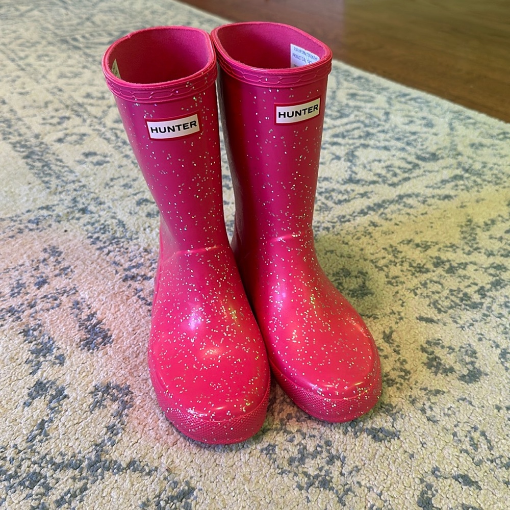 Hunter pink rain boots with sparkle/glitter size 13 like new